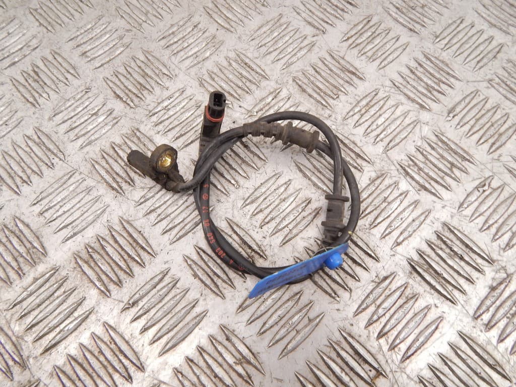 Датчик ABS передний к Mercedes C Class W203/S203/CL203 (00-04)