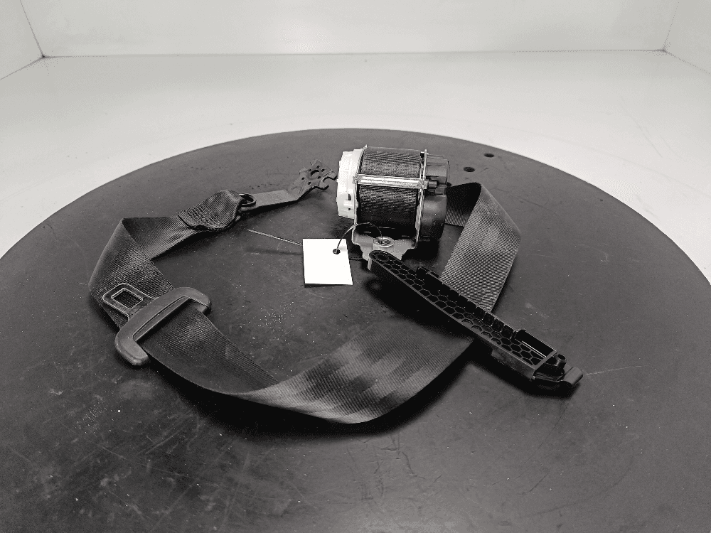 Ремень безопасности задний левый к Volkswagen Passat B8 (14-19)