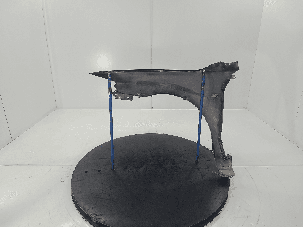 Крыло переднее правое к Mazda 6 1 (02-05)