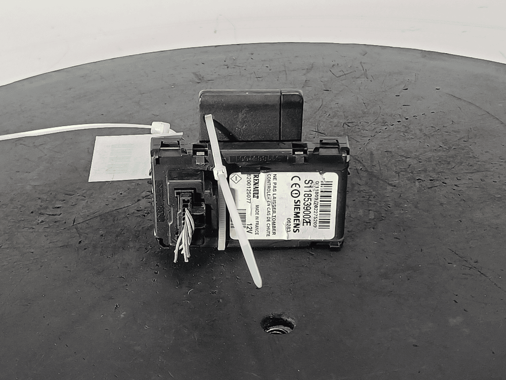 Замок зажигания к Renault Megane 2 (02-06)