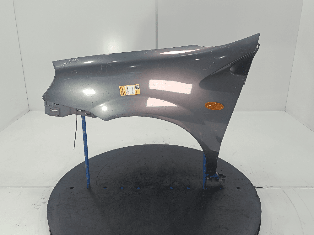 Крыло переднее левое к Nissan  Almera Tino (00-06)