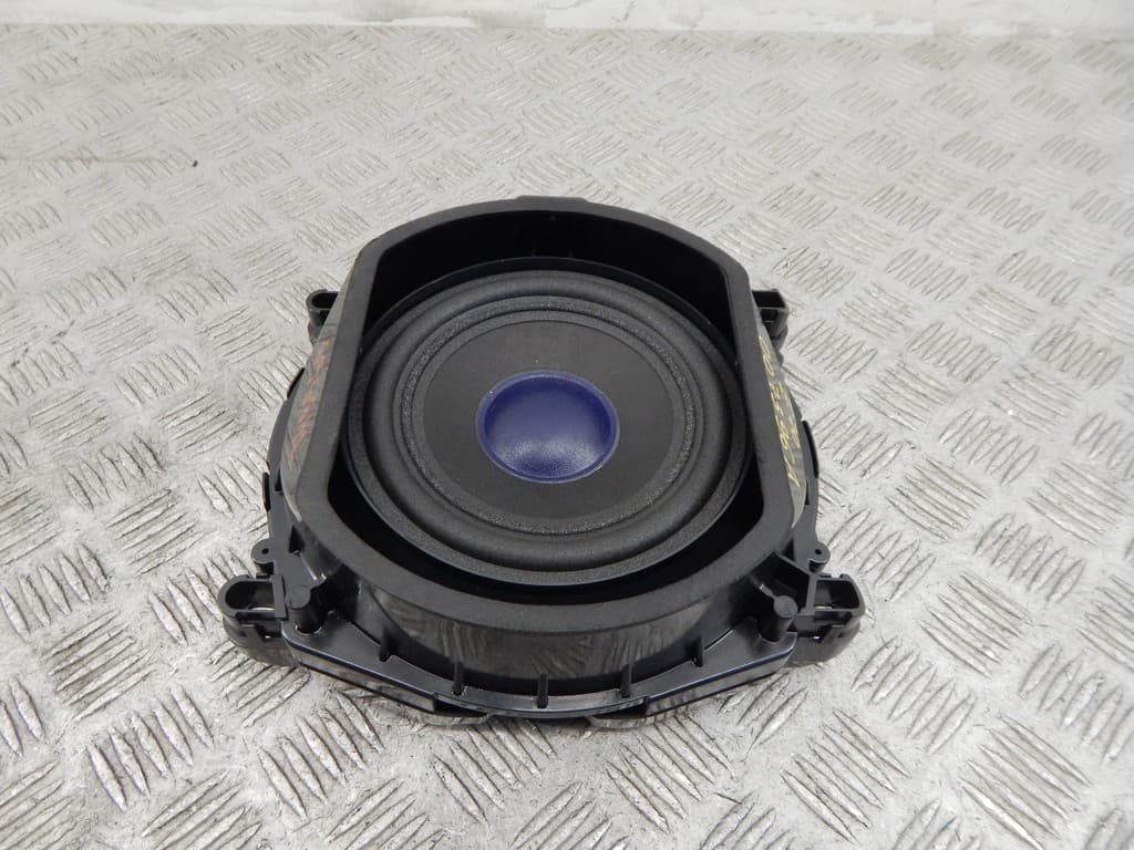 Сабвуфер к BMW X5 E70 (06-10)