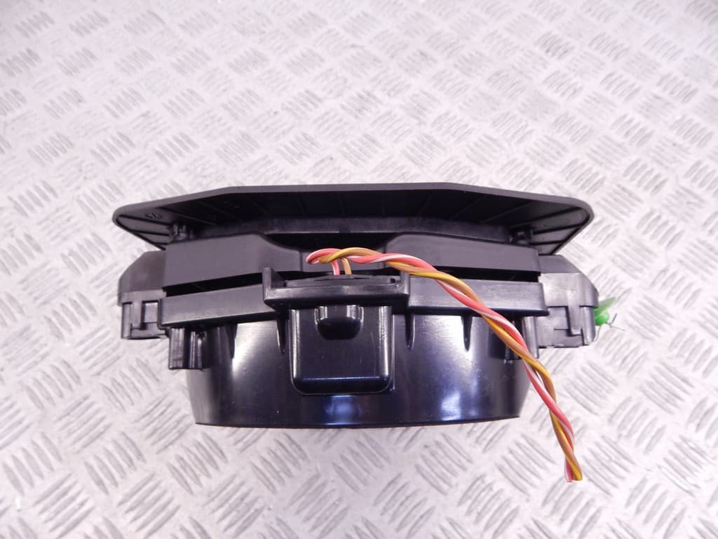 Сабвуфер к BMW X5 E70 (06-10)