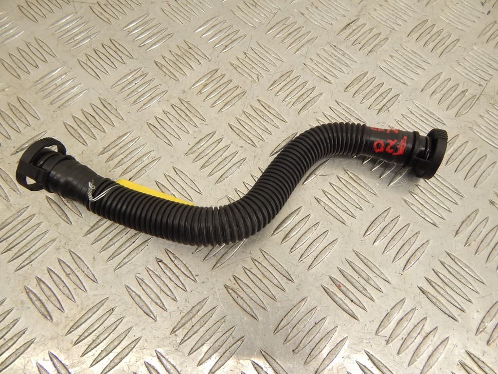 Патрубок вентиляции картера к BMW 1 F20/F21 (11-15)