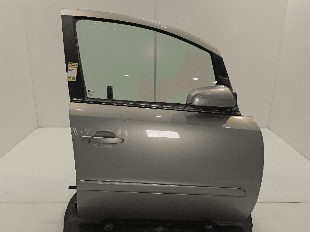 Дверь передняя правая к Opel Zafira B (05-10)