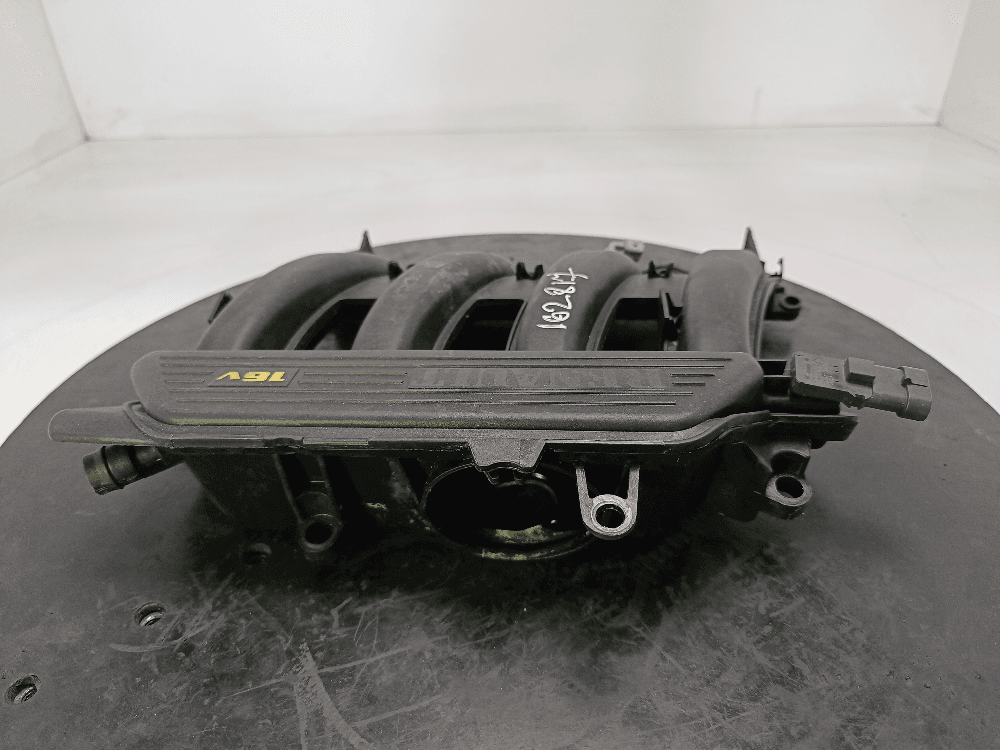 Коллектор впускной к Renault Scenic 2 Рестайлинг (06-09)