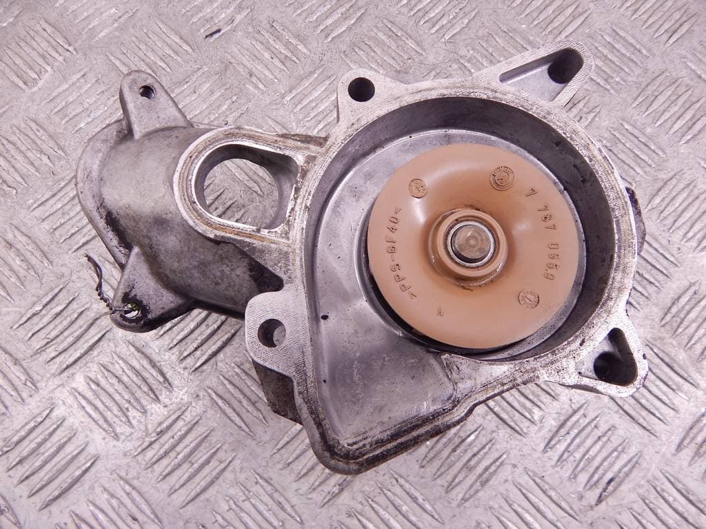 Помпа к BMW 3 E46 (97-03)