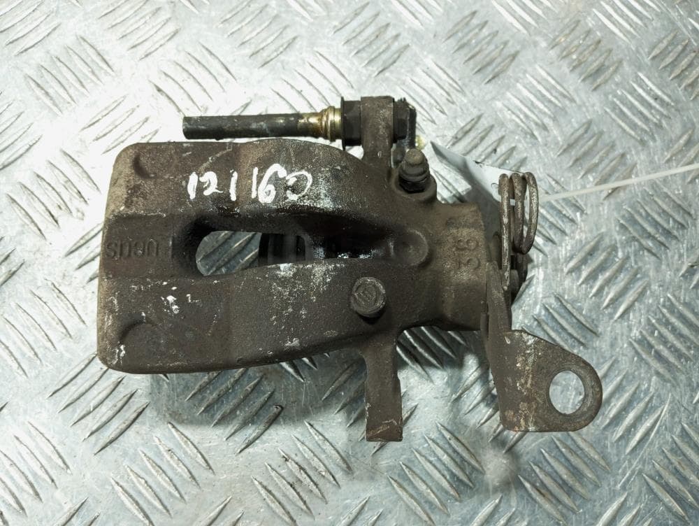 Суппорт задний правый к Alfa Romeo 147 (00-04)