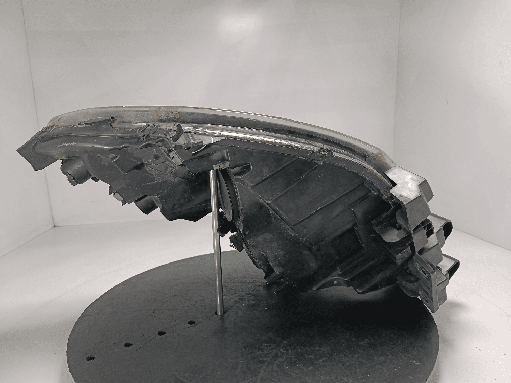 Фара правая к Renault Scenic 3 (09-12)