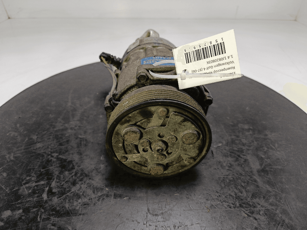 Компрессор кондиционера к Volkswagen Golf 4 (97-06)