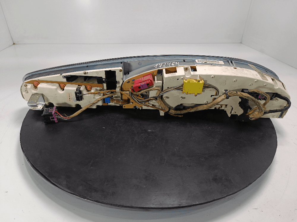 Щиток приборов (приборная панель) к Audi 100 C4 (90-94)