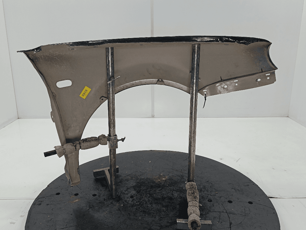 Крыло переднее левое к Volkswagen Golf 4 (97-06)