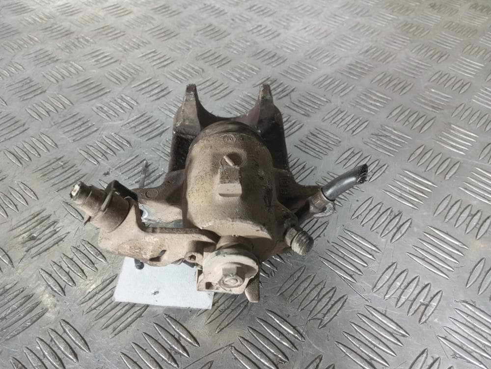 Суппорт задний правый к Volkswagen Golf 4 (97-06)