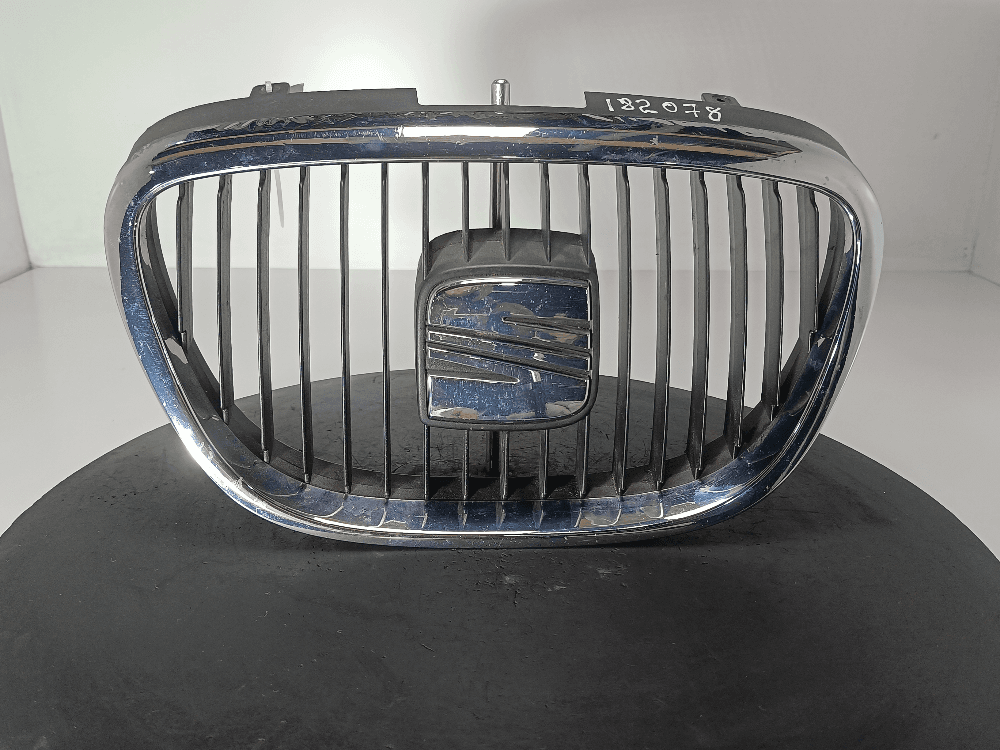 Решетка радиатора к Seat Altea (04-09)