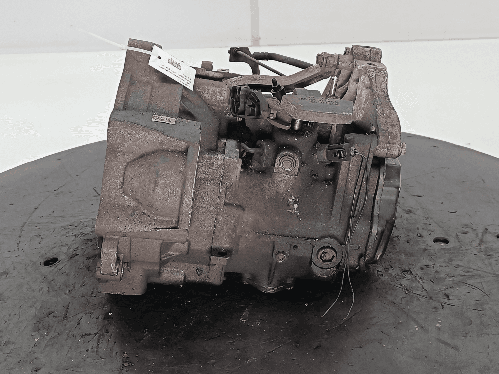 КПП механическая (МКПП) к Volkswagen Golf 5 (03-09)