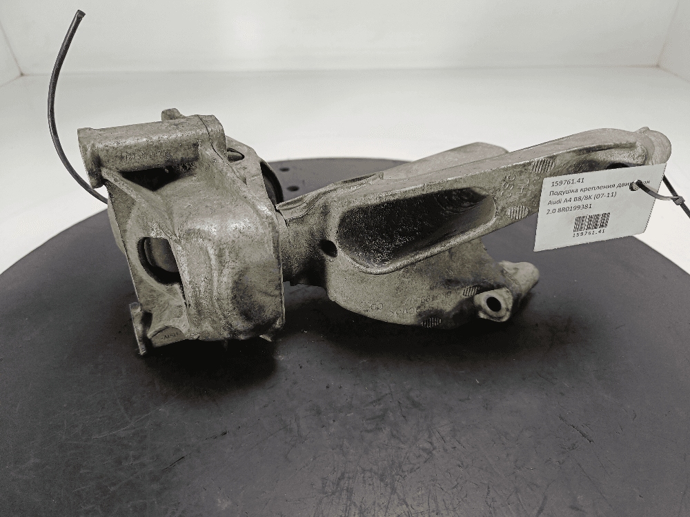 Подушка крепления двигателя к Audi A4 B8/8K (07-11)