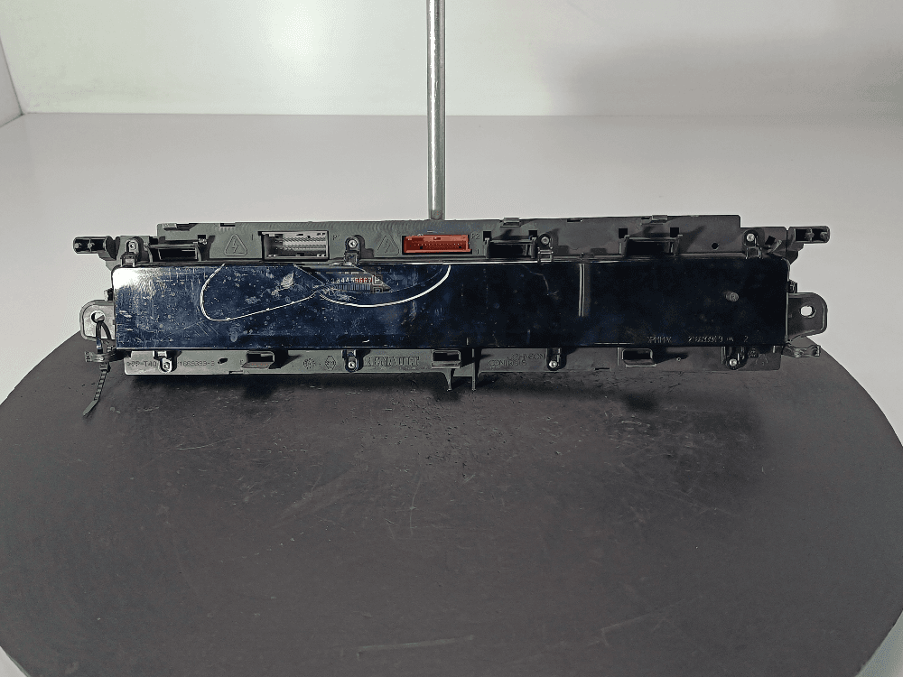 Щиток приборов (приборная панель) к Renault Scenic 2 (03-06)