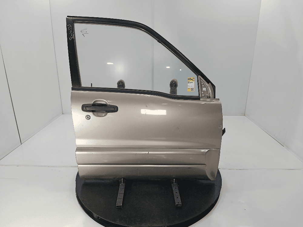 Дверь передняя правая к Suzuki Grand Vitara FT Рестайлинг (00-06)