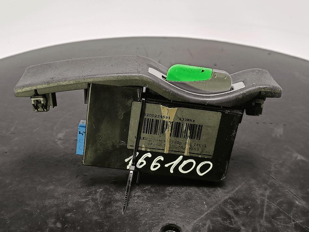 Замок зажигания к Renault Laguna 2 (01-05)