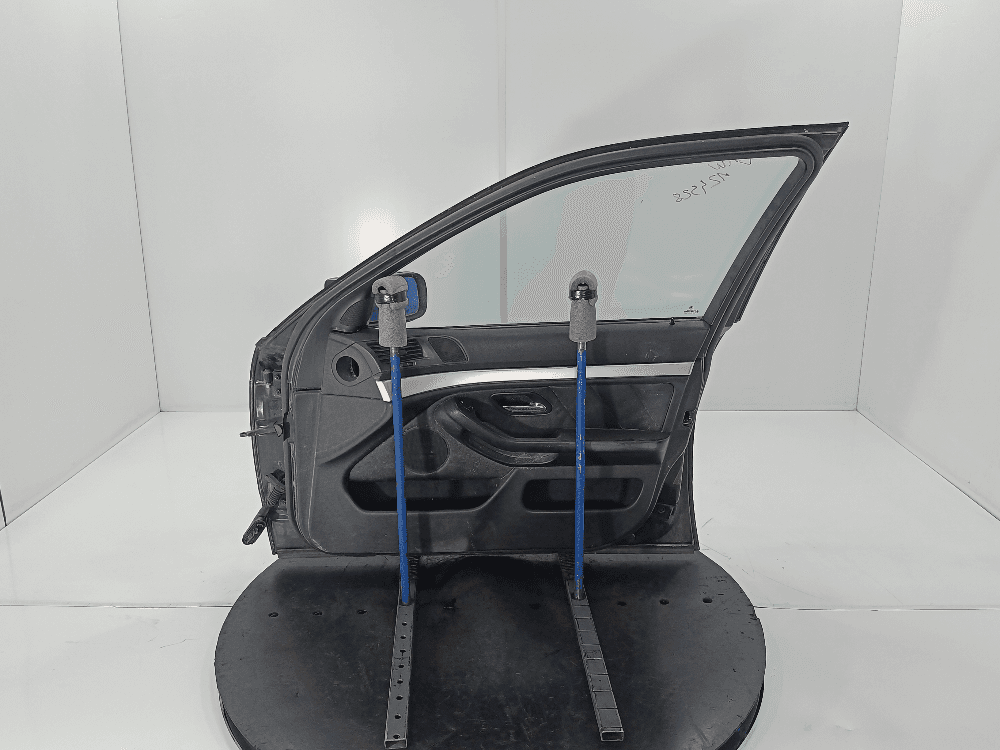 Дверь передняя правая к BMW 5 E39 (95-00)