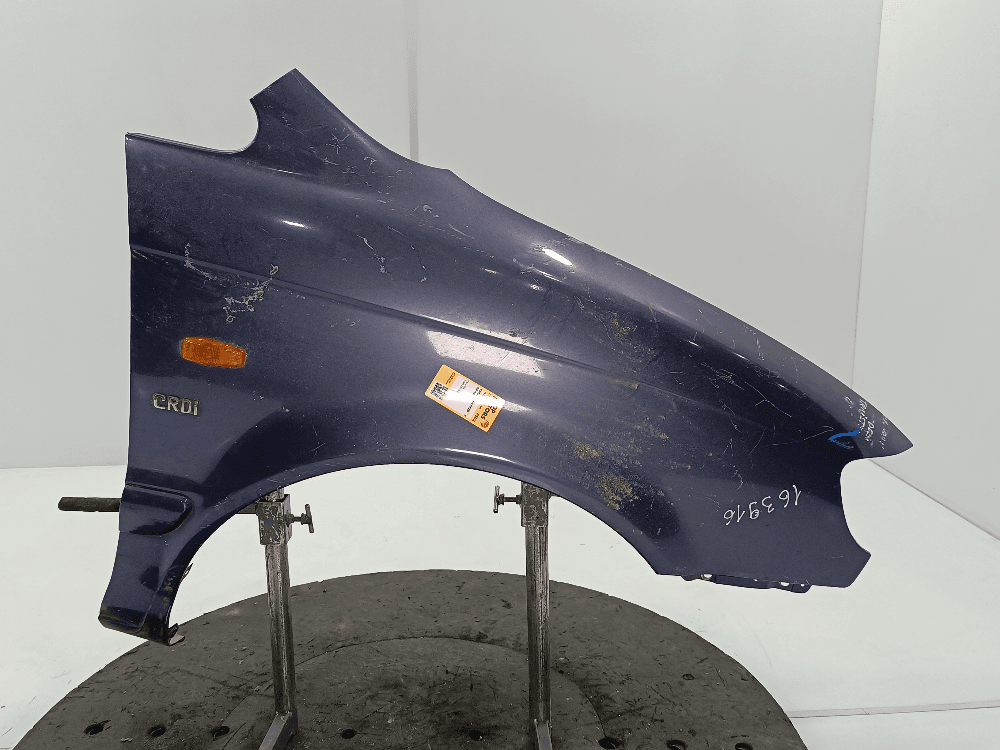 Крыло переднее правое к Hyundai Trajet (00-04)