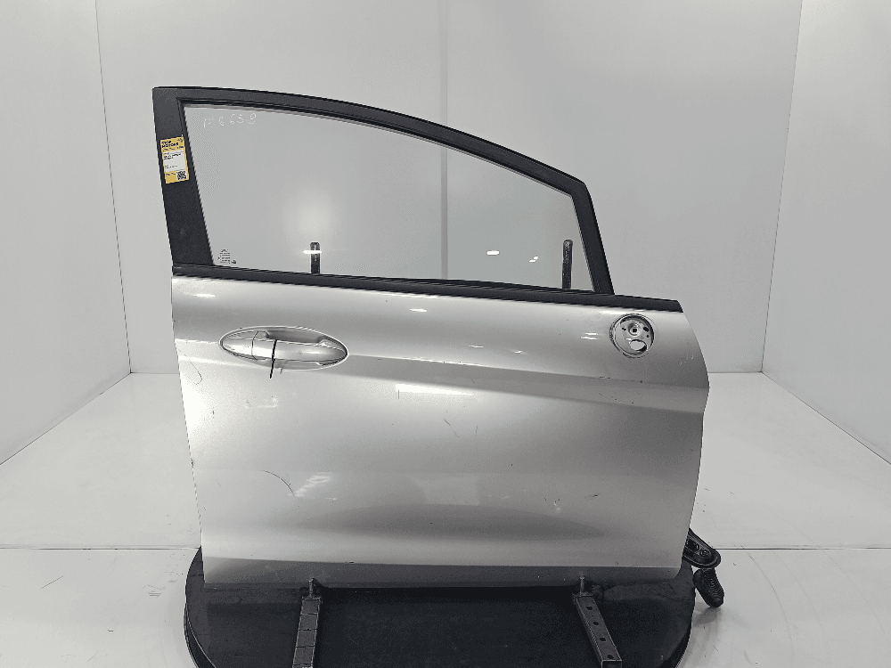 Дверь передняя правая к Ford Fiesta 6 (08-13)