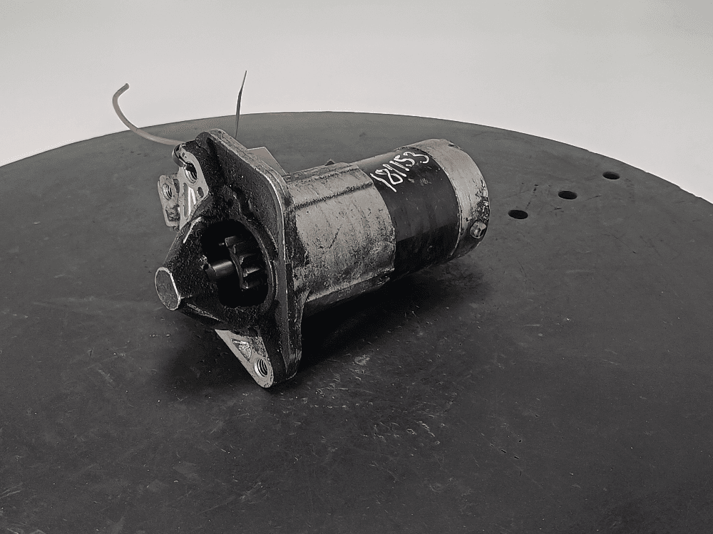 Стартер к Renault Scenic 2 (03-06)