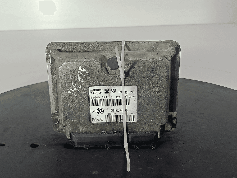 Блок управления двигателем к Volkswagen Golf 4 (97-06)