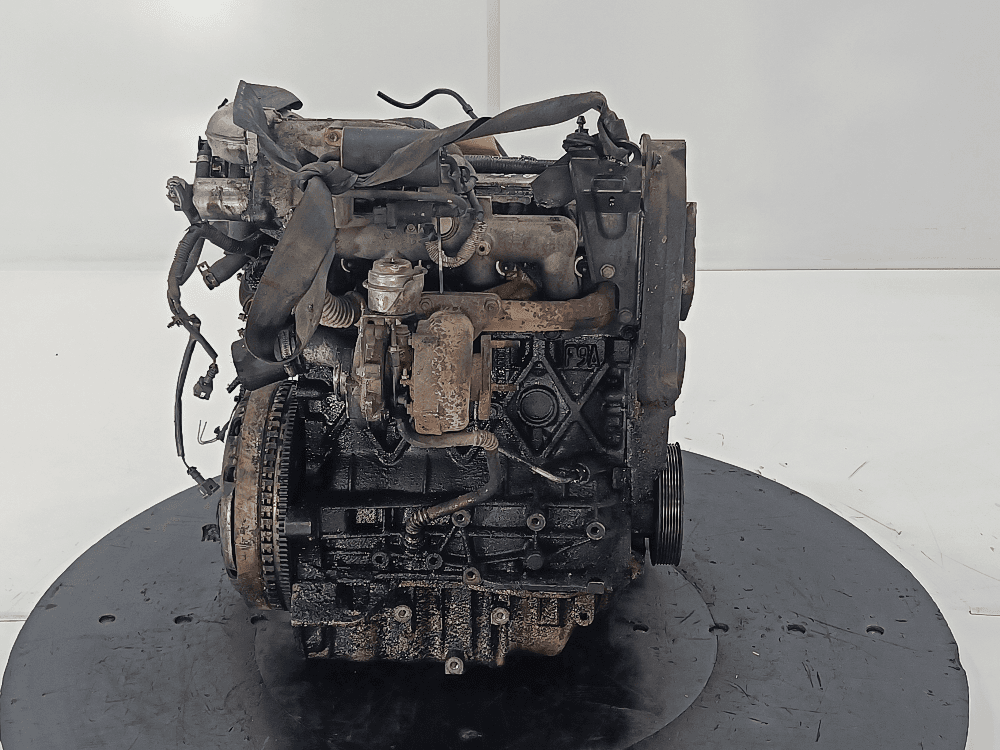 Двигатель к Renault Laguna 2 (01-05)