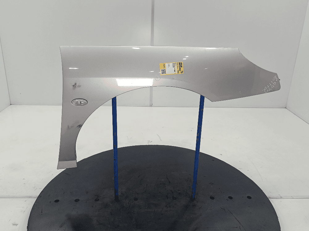 Крыло переднее правое к Peugeot 407 (04-11)