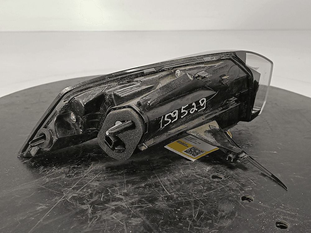 Фонарь задний правый к Peugeot 2008 2 (19-24)