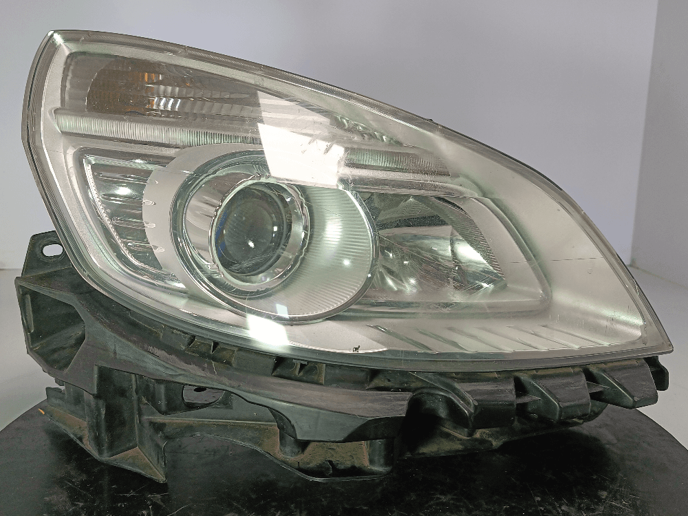 Фара правая к Renault Scenic 2 (03-06)