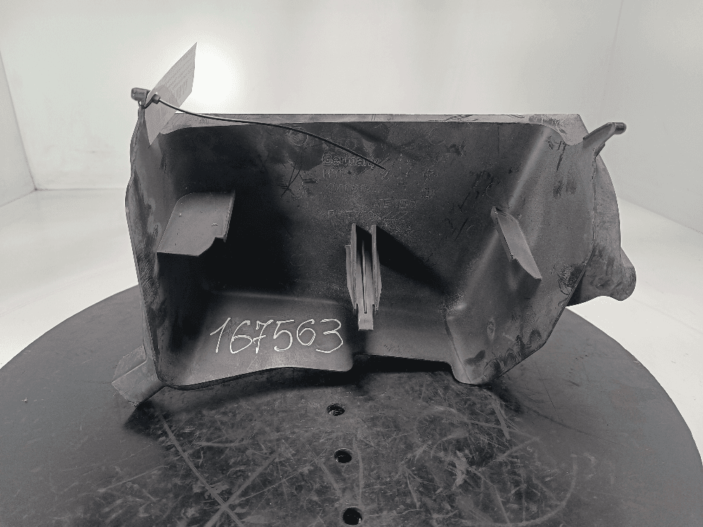 Пластик моторного отсека к Volkswagen Touareg 3 (18-24)