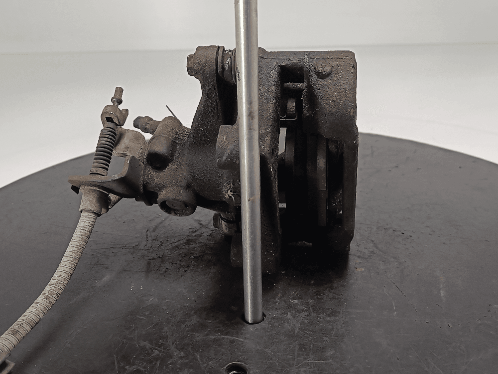 Суппорт задний правый к Ford Mondeo 3 (01-03)