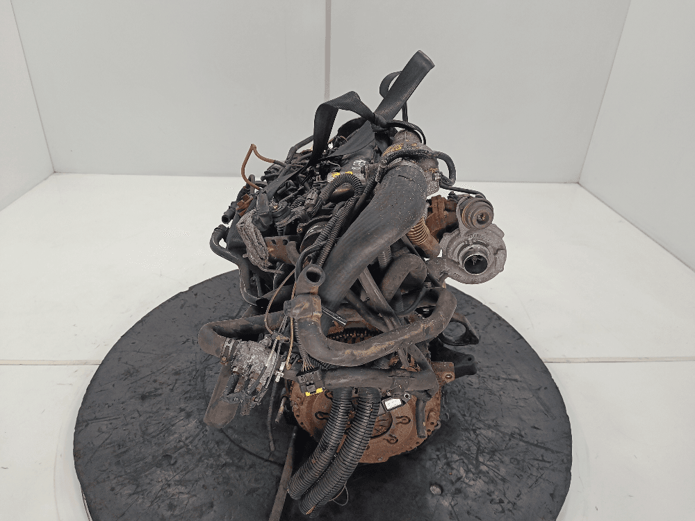 Двигатель к Renault Trafic 2 (01-06)