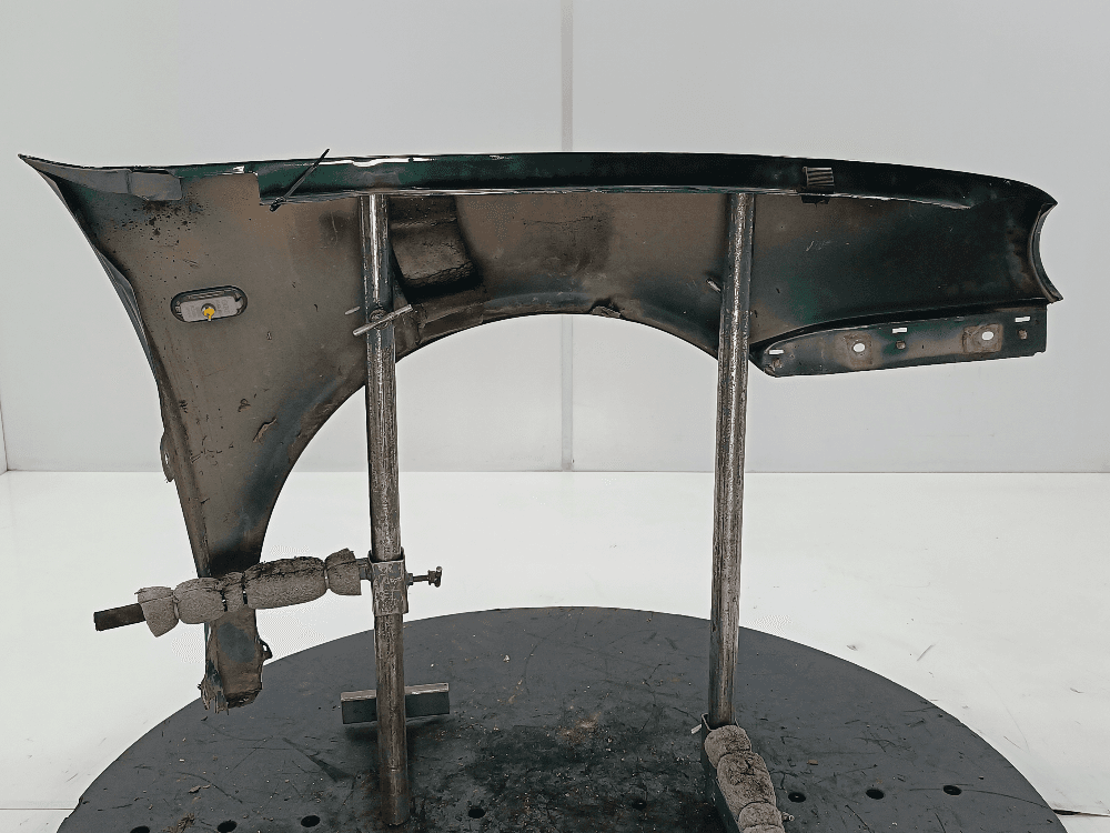 Крыло переднее левое к Volkswagen Golf 4 (97-06)