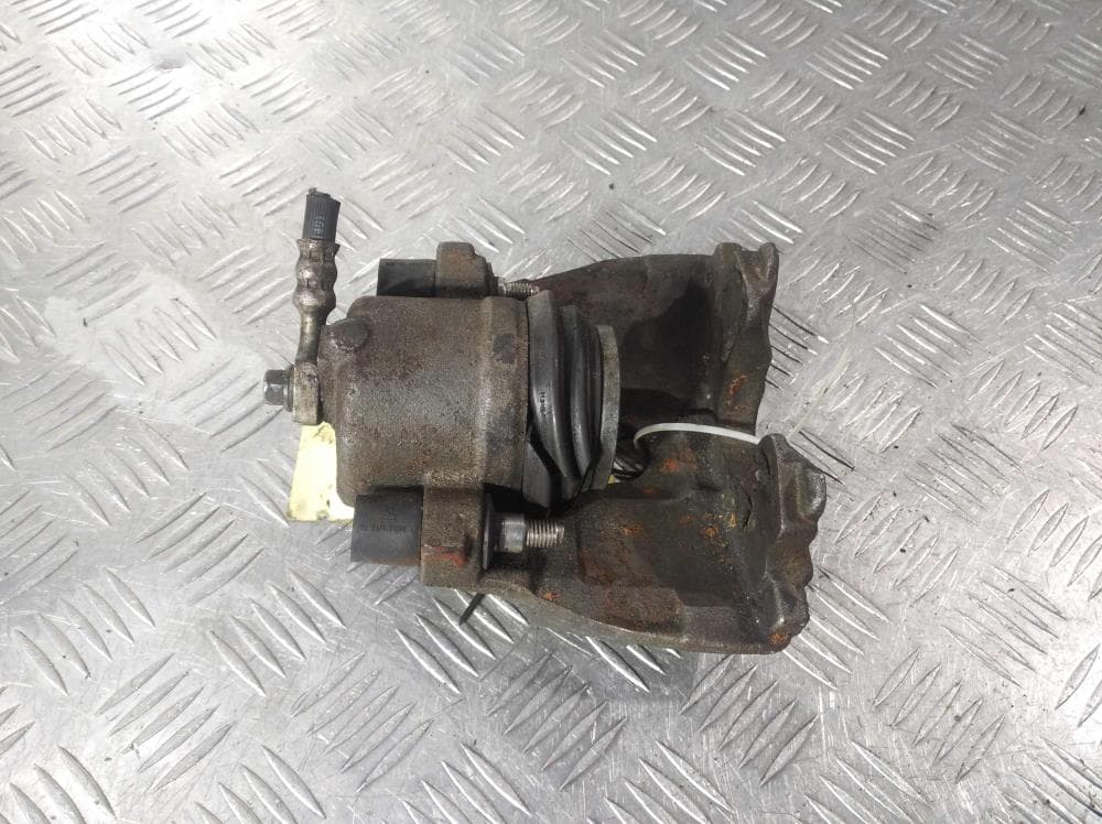 Суппорт передний правый к Opel Zafira A (99-03)