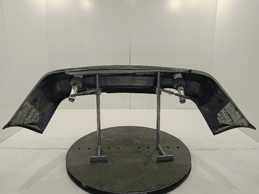 Бампер задний к Audi 80 B4 (91-96)
