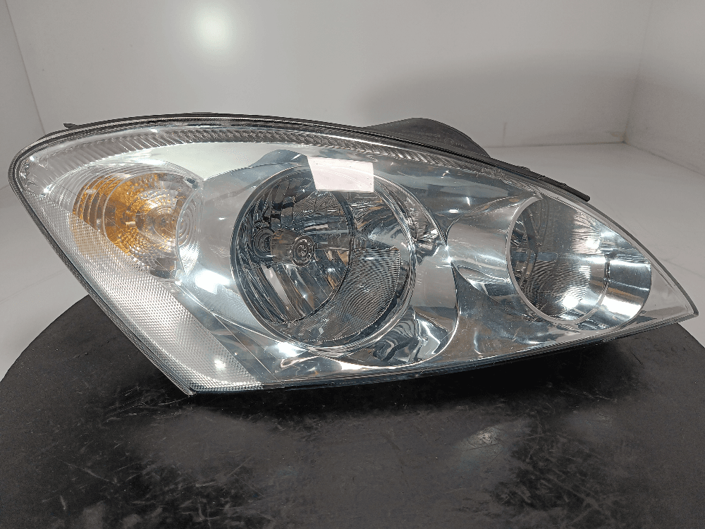 Фара правая к Kia Ceed 1 (06-10)