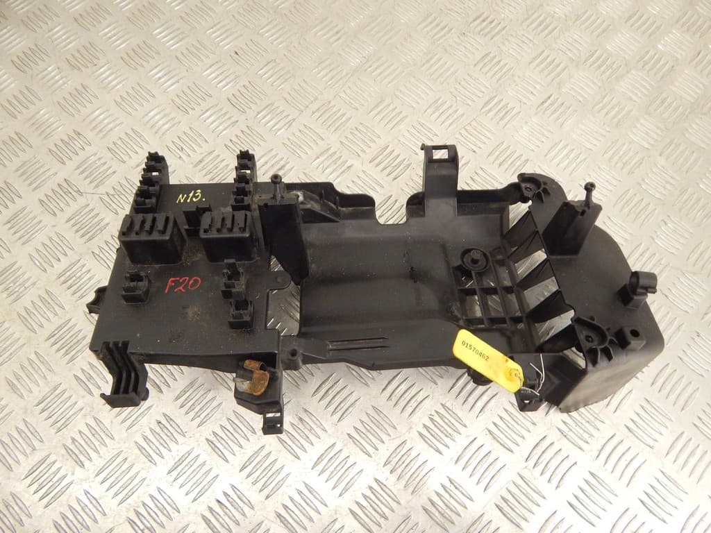 Кронштейн к BMW 1 F20/F21 (11-15)