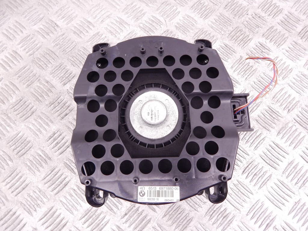 Сабвуфер к BMW X5 E70 (06-10)