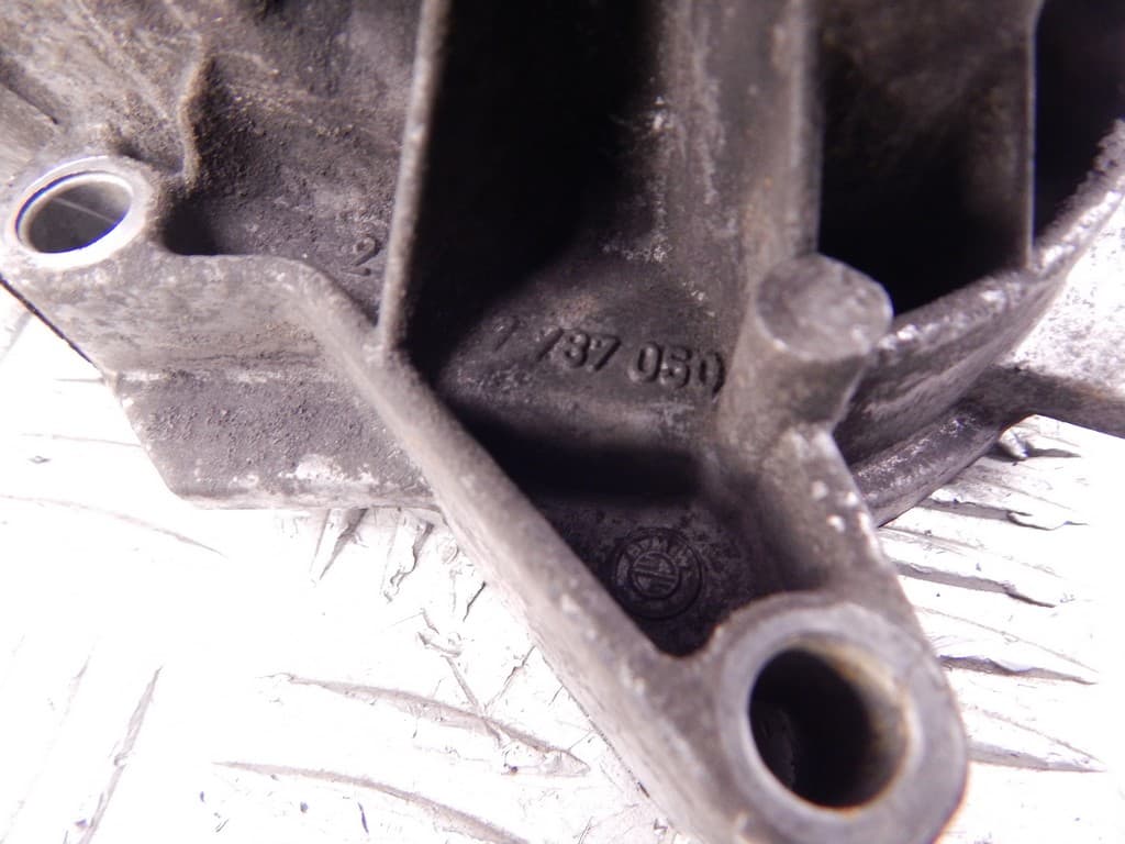 Помпа к BMW 3 E46 (97-03)