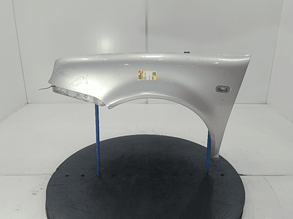 Крыло переднее левое к Volkswagen Golf 4 (97-06)