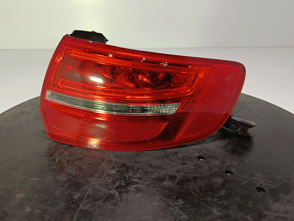 Фонарь задний правый к Audi A3 8P/8PA 2-й Рестайлинг (08-13)