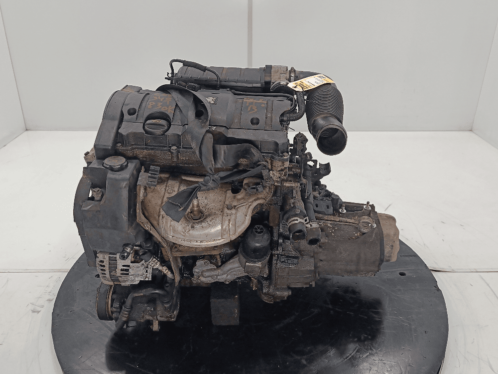 Двигатель к Peugeot 307 (01-05)