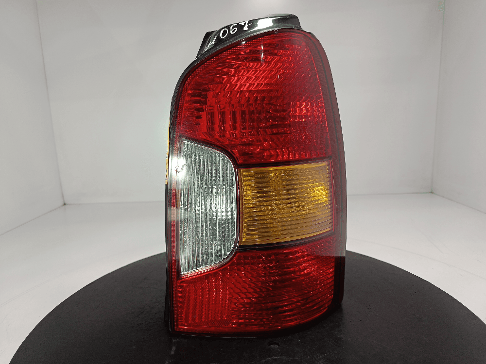 Фонарь задний правый к Hyundai Trajet (00-04)