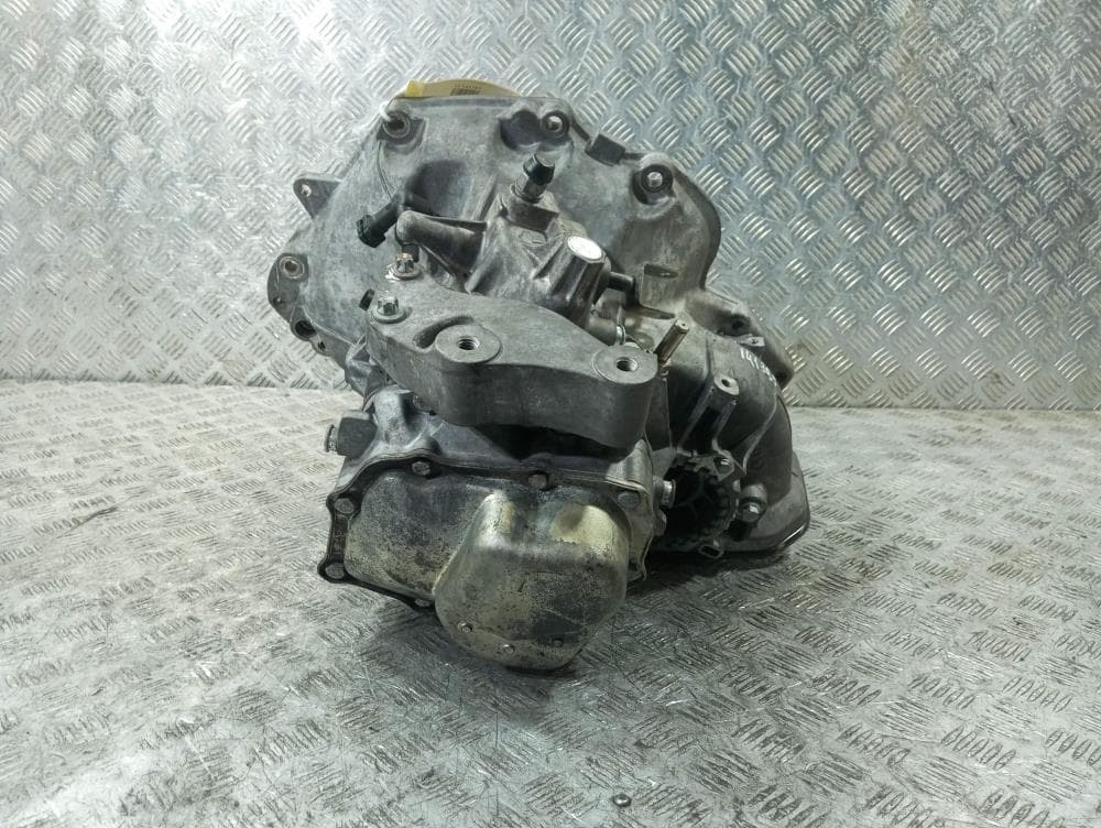 КПП механическая (МКПП) к Opel Corsa D (06-11)