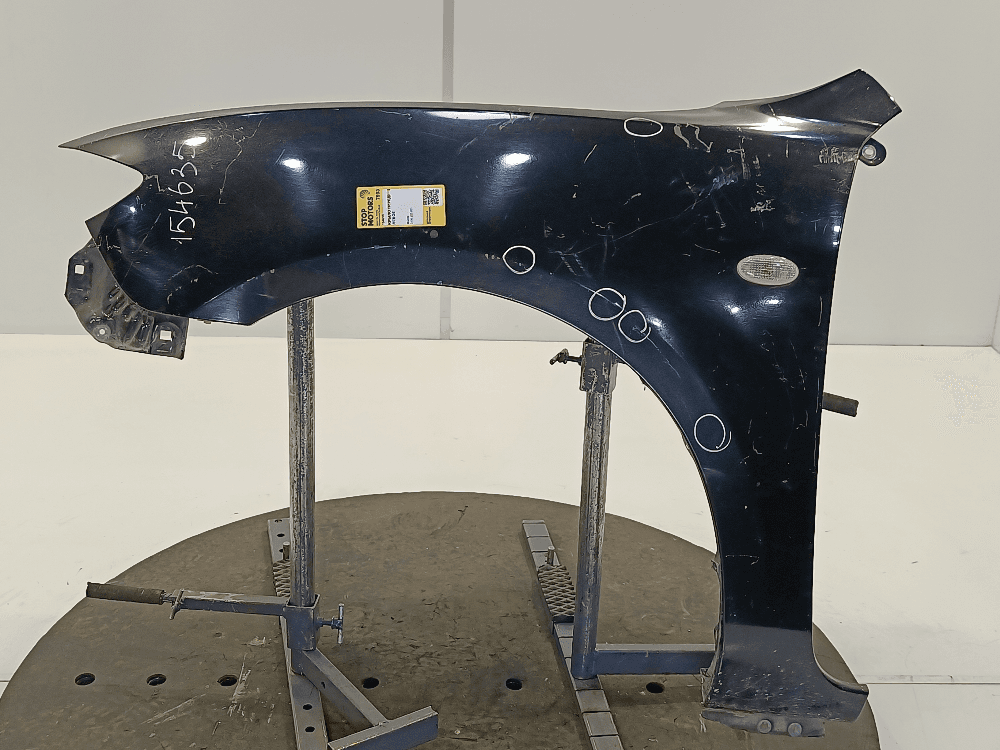Крыло переднее левое к Mazda 3 BK (03-06)