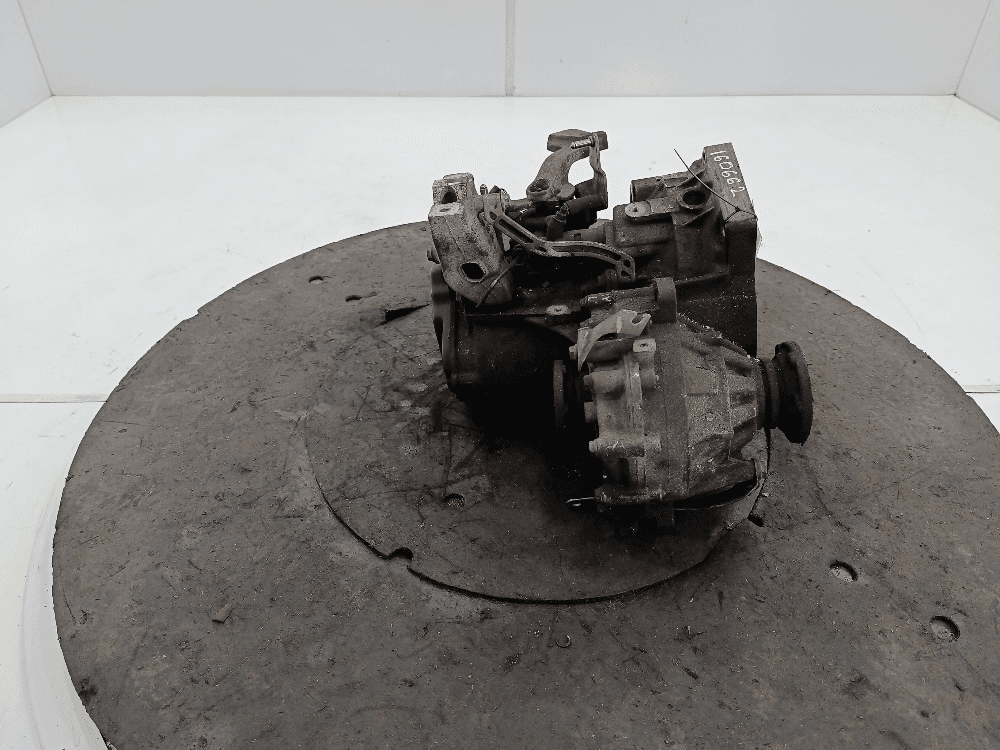 КПП механическая (МКПП) к Volkswagen Golf 5 (03-09)