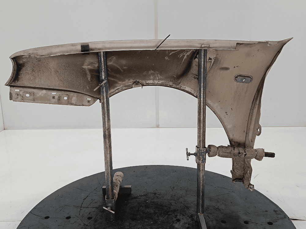 Крыло переднее правое к Volkswagen Golf 4 (97-06)